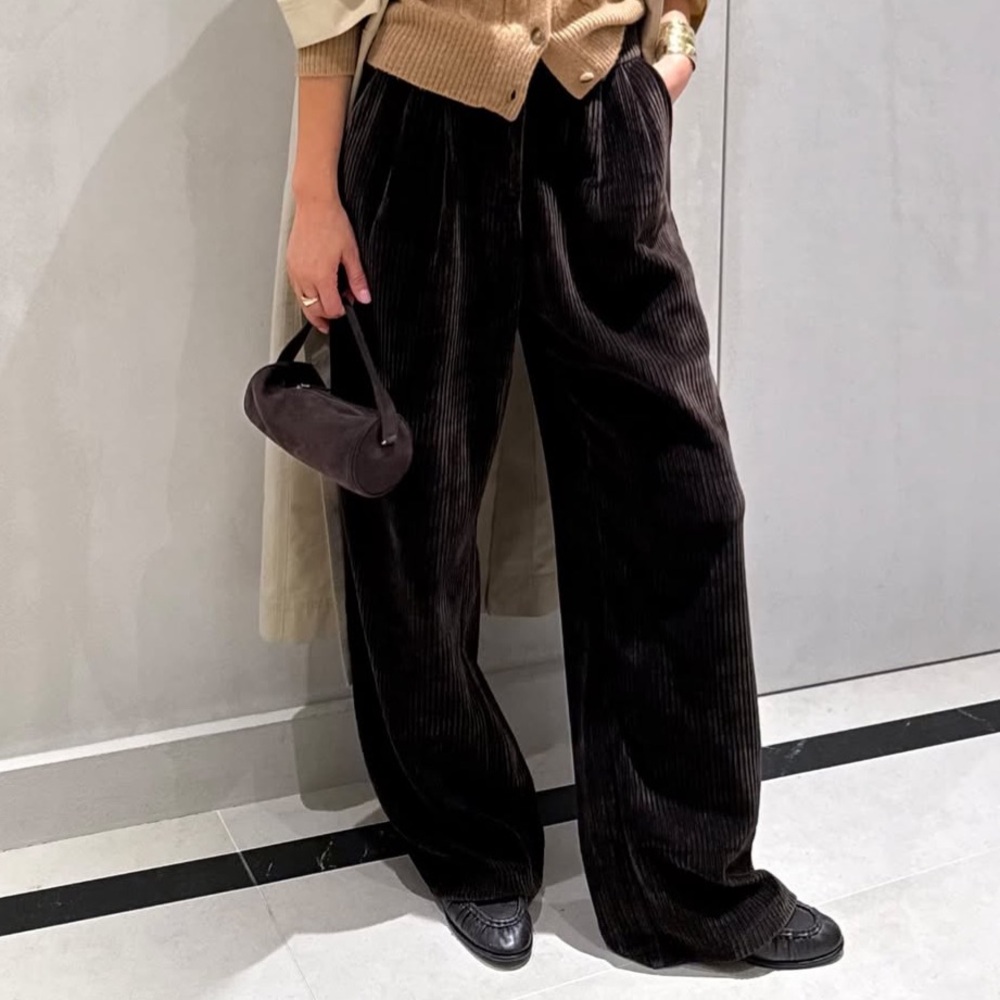 Rumored corduroy pants size small new with tags espresso color
